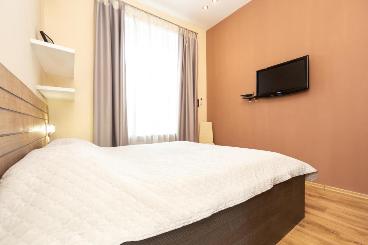 Appartement Goodrest On Deribasovska 19 à Odessa Extérieur photo