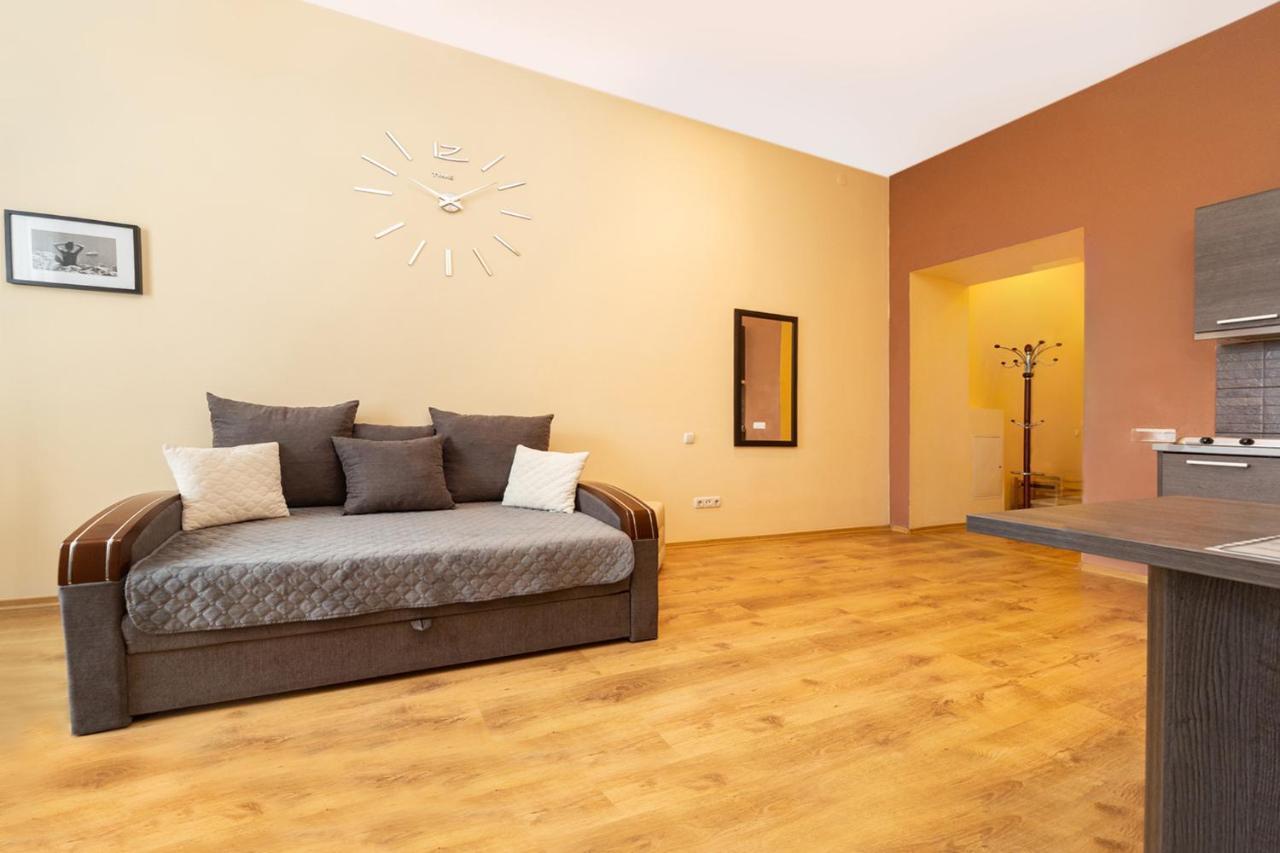 Appartement Goodrest On Deribasovska 19 à Odessa Extérieur photo